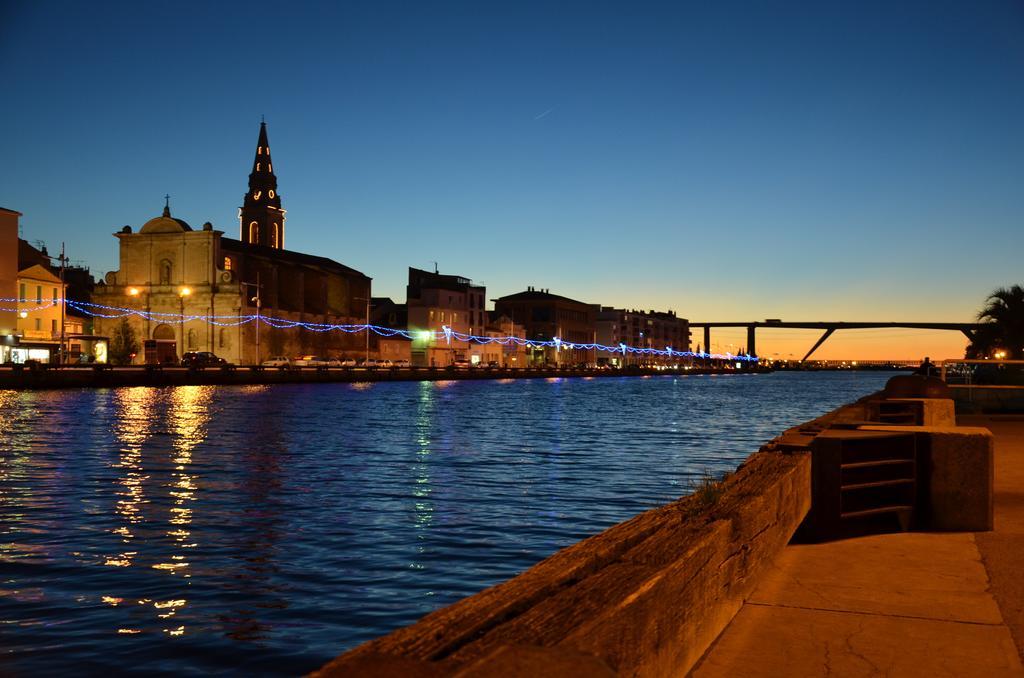 Le Grand Canal Мартиг Экстерьер фото